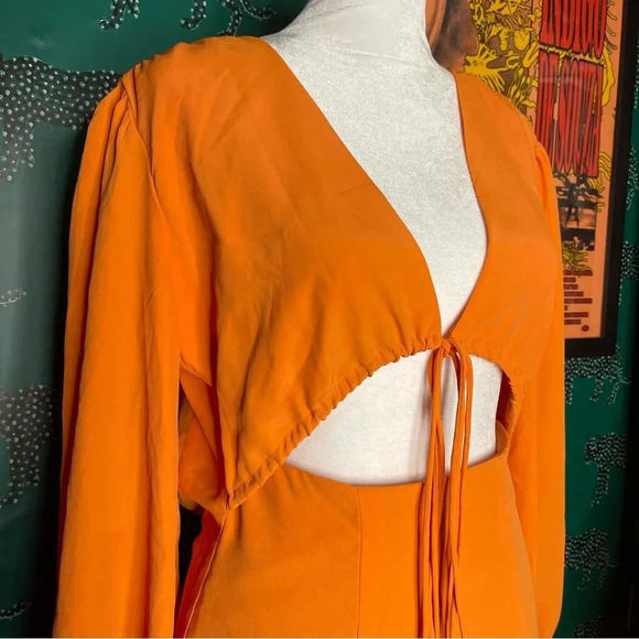 NWT Superdown Orange Selene Wrap Dress V-Neck Long Sleeves Front Tie Size XS - Picture 2 of 10